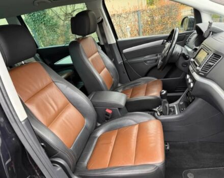 Черный Фольксваген Шаран, объемом двигателя 2 л и пробегом 88 тыс. км за 11600 $, фото 6 на Automoto.ua