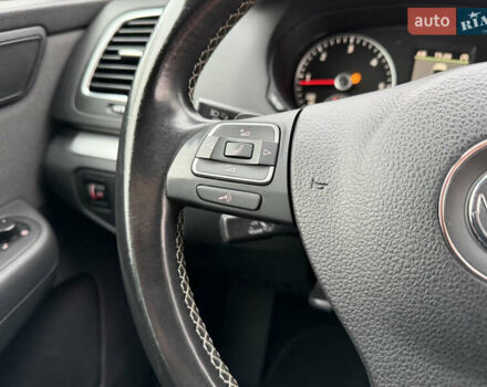 Чорний Фольксваген Шаран, об'ємом двигуна 2 л та пробігом 250 тис. км за 15900 $, фото 98 на Automoto.ua