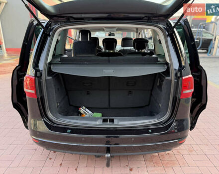 Чорний Фольксваген Шаран, об'ємом двигуна 2 л та пробігом 250 тис. км за 15900 $, фото 34 на Automoto.ua