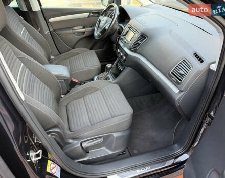 Чорний Фольксваген Шаран, об'ємом двигуна 2 л та пробігом 250 тис. км за 15900 $, фото 69 на Automoto.ua