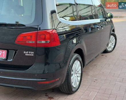 Чорний Фольксваген Шаран, об'ємом двигуна 2 л та пробігом 250 тис. км за 15900 $, фото 66 на Automoto.ua