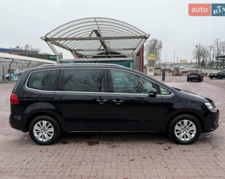 Чорний Фольксваген Шаран, об'ємом двигуна 2 л та пробігом 250 тис. км за 15900 $, фото 14 на Automoto.ua