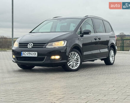 Черный Фольксваген Шаран, объемом двигателя 1.97 л и пробегом 290 тыс. км за 17604 $, фото 1 на Automoto.ua