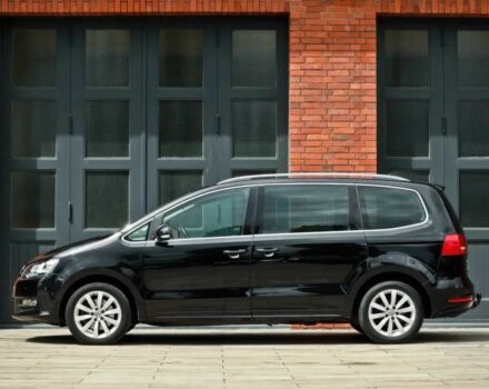 Чорний Фольксваген Шаран, об'ємом двигуна 2 л та пробігом 135 тис. км за 9200 $, фото 1 на Automoto.ua