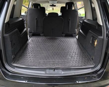 Черный Фольксваген Шаран, объемом двигателя 2 л и пробегом 147 тыс. км за 20000 $, фото 11 на Automoto.ua