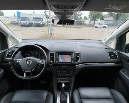 Чорний Фольксваген Шаран, об'ємом двигуна 2 л та пробігом 75 тис. км за 7600 $, фото 9 на Automoto.ua