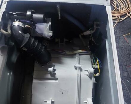 Черный Фольксваген Шаран, объемом двигателя 1.97 л и пробегом 315 тыс. км за 16000 $, фото 9 на Automoto.ua