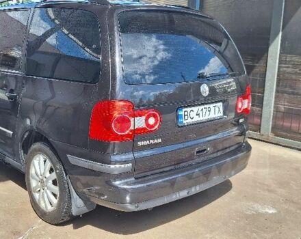 Черный Фольксваген Шаран, объемом двигателя 1.8 л и пробегом 1 тыс. км за 5250 $, фото 1 на Automoto.ua