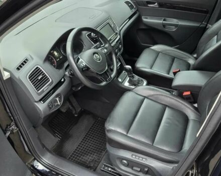 Черный Фольксваген Шаран, объемом двигателя 1.6 л и пробегом 48 тыс. км за 7500 $, фото 6 на Automoto.ua