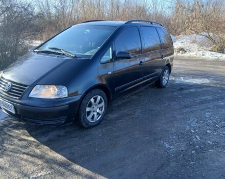 Черный Фольксваген Шаран, объемом двигателя 1.9 л и пробегом 199 тыс. км за 2600 $, фото 1 на Automoto.ua