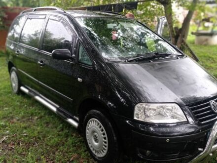 Чорний Фольксваген Шаран, об'ємом двигуна 1.8 л та пробігом 3 тис. км за 3500 $, фото 1 на Automoto.ua