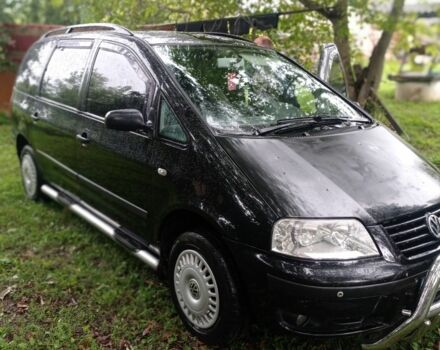 Черный Фольксваген Шаран, объемом двигателя 1.8 л и пробегом 3 тыс. км за 3500 $, фото 1 на Automoto.ua