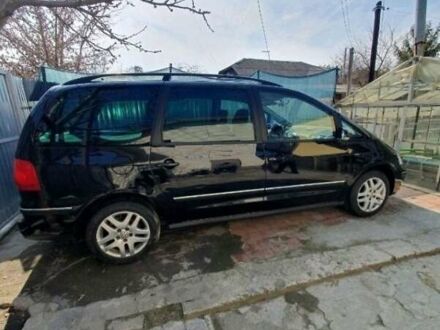 Черный Фольксваген Шаран, объемом двигателя 1.97 л и пробегом 230 тыс. км за 6500 $, фото 1 на Automoto.ua