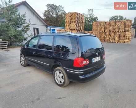 Черный Фольксваген Шаран, объемом двигателя 1.97 л и пробегом 291 тыс. км за 3000 $, фото 1 на Automoto.ua