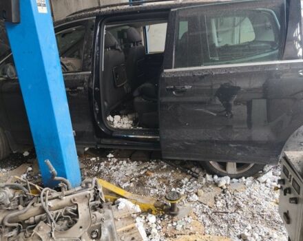 Черный Фольксваген Шаран, объемом двигателя 2 л и пробегом 341 тыс. км за 3500 $, фото 1 на Automoto.ua