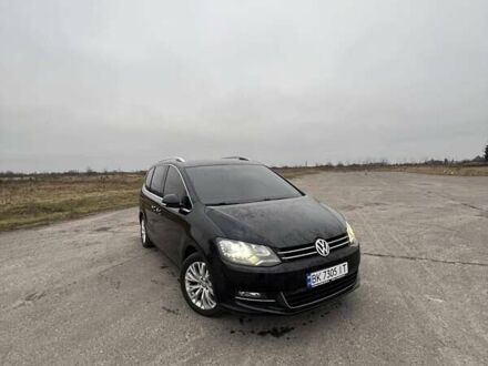 Чорний Фольксваген Шаран, об'ємом двигуна 2 л та пробігом 289 тис. км за 15000 $, фото 1 на Automoto.ua