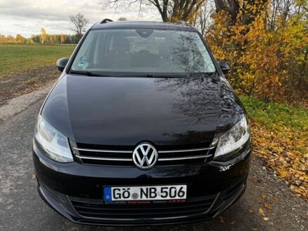 Черный Фольксваген Шаран, объемом двигателя 2 л и пробегом 178 тыс. км за 7800 $, фото 1 на Automoto.ua