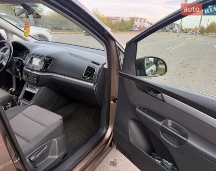 Коричневий Фольксваген Шаран, об'ємом двигуна 1.39 л та пробігом 250 тис. км за 10600 $, фото 11 на Automoto.ua