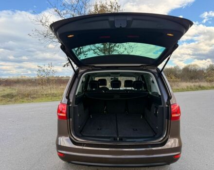 Коричневый Фольксваген Шаран, объемом двигателя 2 л и пробегом 199 тыс. км за 15300 $, фото 4 на Automoto.ua