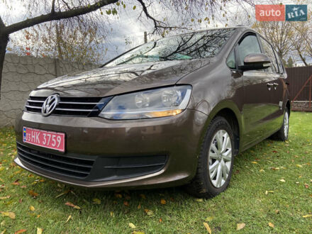 Фольксваген Шаран 2011 в Житомире на Automoto.ua Коричневый Фольксваген Шаран, объемом двигателя 1.39 л и пробегом 198 тыс. км за 10800 $, фото 1 на Automoto.ua