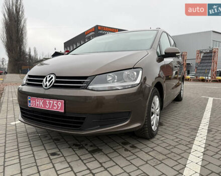 Коричневый Фольксваген Шаран, объемом двигателя 1.39 л и пробегом 198 тыс. км за 10400 $, фото 1 на Automoto.ua