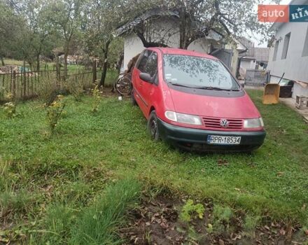 Червоний Фольксваген Шаран, об'ємом двигуна 1.9 л та пробігом 200 тис. км за 1500 $, фото 8 на Automoto.ua