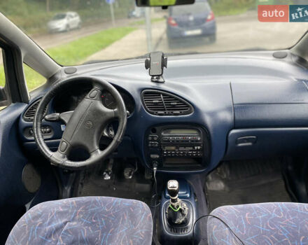 Красный Фольксваген Шаран, объемом двигателя 1.9 л и пробегом 500 тыс. км за 2300 $, фото 10 на Automoto.ua