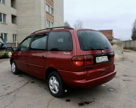 Красный Фольксваген Шаран, объемом двигателя 1.9 л и пробегом 284 тыс. км за 3200 $, фото 3 на Automoto.ua