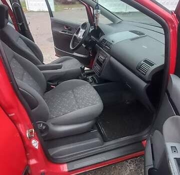 Красный Фольксваген Шаран, объемом двигателя 1.9 л и пробегом 242 тыс. км за 6500 $, фото 15 на Automoto.ua