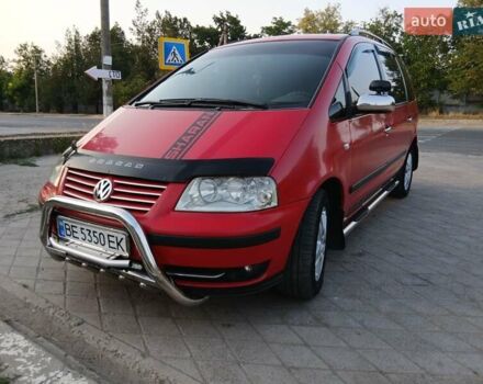 Красный Фольксваген Шаран, объемом двигателя 1.9 л и пробегом 315 тыс. км за 5100 $, фото 5 на Automoto.ua