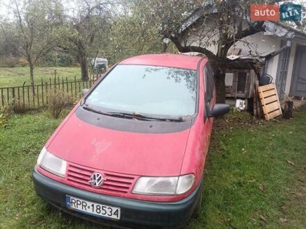 Фольксваген Шаран 1997 у Івано-Франківську на Automoto.ua Червоний Фольксваген Шаран, об'ємом двигуна 1.9 л та пробігом 200 тис. км за 1500 $, фото 1 на Automoto.ua