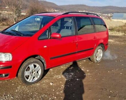 Красный Фольксваген Шаран, объемом двигателя 1.9 л и пробегом 300 тыс. км за 3200 $, фото 1 на Automoto.ua