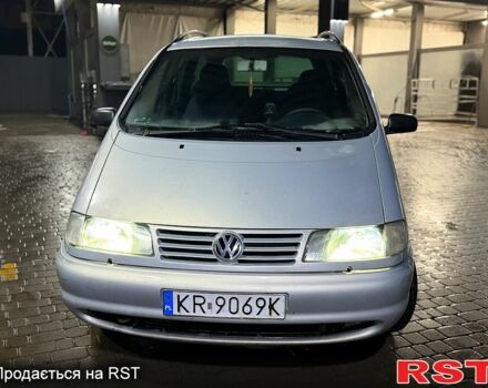 Фольксваген Шаран, об'ємом двигуна 1.9 л та пробігом 343 тис. км за 1400 $, фото 1 на Automoto.ua