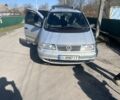 Сірий Фольксваген Шаран, об'ємом двигуна 2.8 л та пробігом 300 тис. км за 2900 $, фото 1 на Automoto.ua