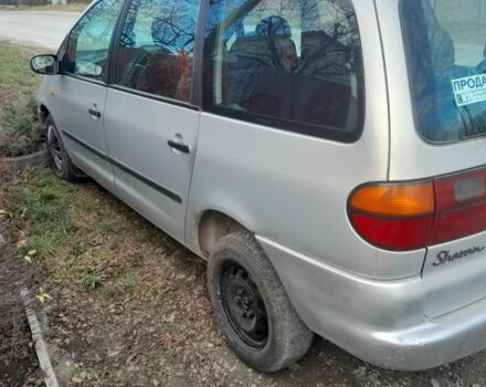 Серый Фольксваген Шаран, объемом двигателя 1.9 л и пробегом 400 тыс. км за 3139 $, фото 3 на Automoto.ua