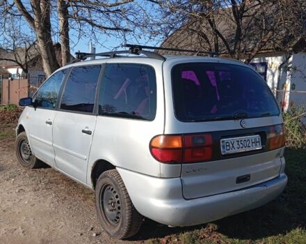 Серый Фольксваген Шаран, объемом двигателя 1.9 л и пробегом 420 тыс. км за 2800 $, фото 1 на Automoto.ua