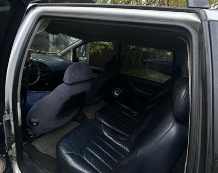 Серый Фольксваген Шаран, объемом двигателя 2.8 л и пробегом 600 тыс. км за 2000 $, фото 4 на Automoto.ua