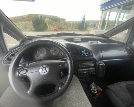 Сірий Фольксваген Шаран, об'ємом двигуна 1.8 л та пробігом 330 тис. км за 2600 $, фото 7 на Automoto.ua