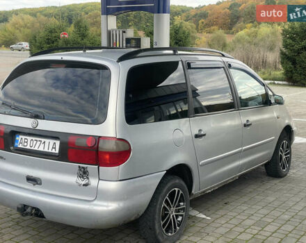 Сірий Фольксваген Шаран, об'ємом двигуна 1.8 л та пробігом 330 тис. км за 2600 $, фото 1 на Automoto.ua