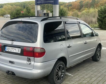 Сірий Фольксваген Шаран, об'ємом двигуна 1.8 л та пробігом 330 тис. км за 2600 $, фото 2 на Automoto.ua