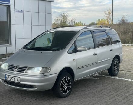 Сірий Фольксваген Шаран, об'ємом двигуна 1.8 л та пробігом 330 тис. км за 2600 $, фото 3 на Automoto.ua