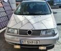 Сірий Фольксваген Шаран, об'ємом двигуна 1.9 л та пробігом 999 тис. км за 1504 $, фото 1 на Automoto.ua