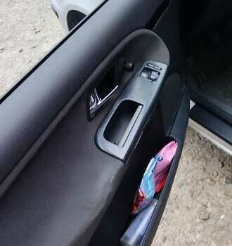 Сірий Фольксваген Шаран, об'ємом двигуна 1.9 л та пробігом 380 тис. км за 4000 $, фото 18 на Automoto.ua