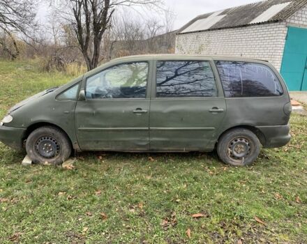 Серый Фольксваген Шаран, объемом двигателя 1.9 л и пробегом 300 тыс. км за 750 $, фото 3 на Automoto.ua