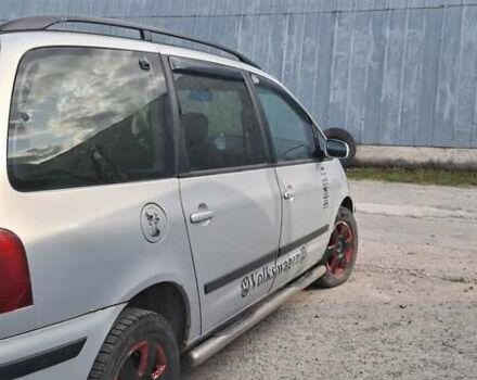 Серый Фольксваген Шаран, объемом двигателя 1.9 л и пробегом 368 тыс. км за 2000 $, фото 2 на Automoto.ua