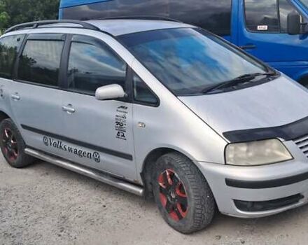 Серый Фольксваген Шаран, объемом двигателя 1.9 л и пробегом 368 тыс. км за 2000 $, фото 3 на Automoto.ua