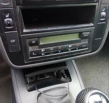 Сірий Фольксваген Шаран, об'ємом двигуна 1.9 л та пробігом 380 тис. км за 4000 $, фото 23 на Automoto.ua