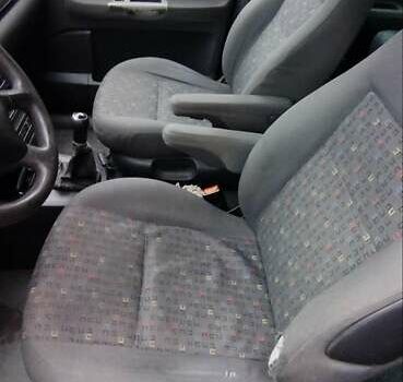 Сірий Фольксваген Шаран, об'ємом двигуна 1.9 л та пробігом 380 тис. км за 4000 $, фото 21 на Automoto.ua