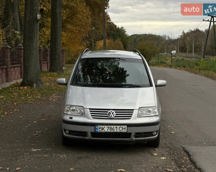 Сірий Фольксваген Шаран, об'ємом двигуна 1.9 л та пробігом 380 тис. км за 3000 $, фото 1 на Automoto.ua