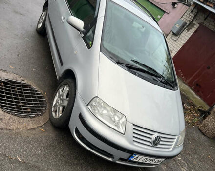 Серый Фольксваген Шаран, объемом двигателя 1.8 л и пробегом 402 тыс. км за 2499 $, фото 8 на Automoto.ua